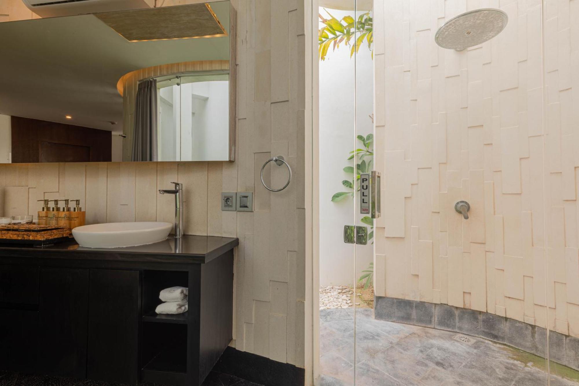 विला Taman Mesari Luxury Villas-seminyak *